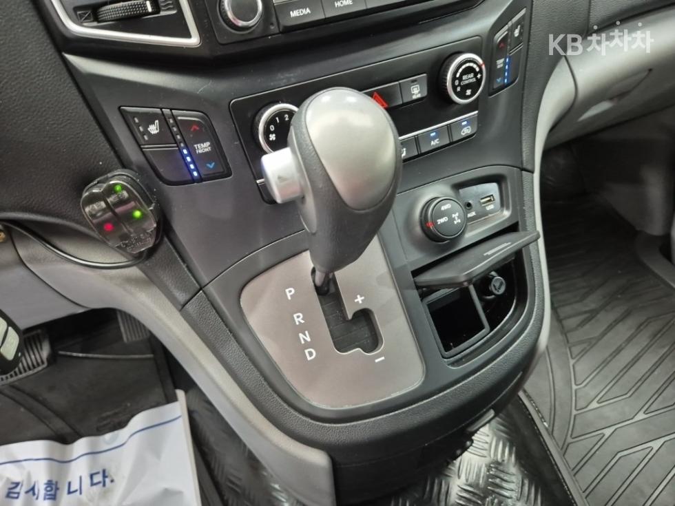 Hyundai Starex — miniaturë 8