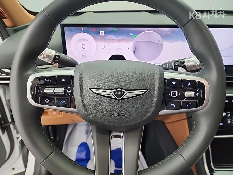 2024 Genesis GV80 photo