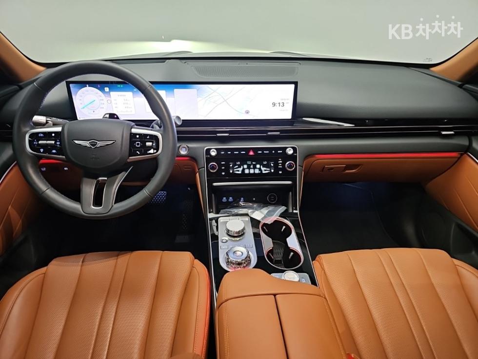2025 Genesis GV80 photo