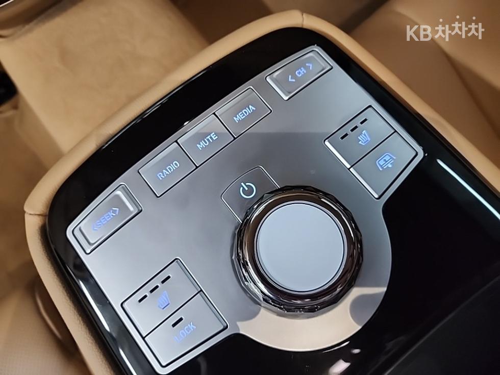 Genesis G80 — miniaturë 15