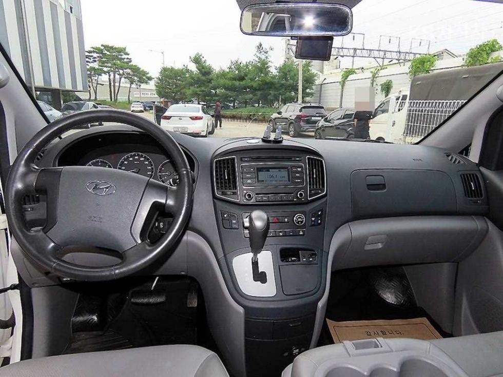 Hyundai Starex — miniaturë 8