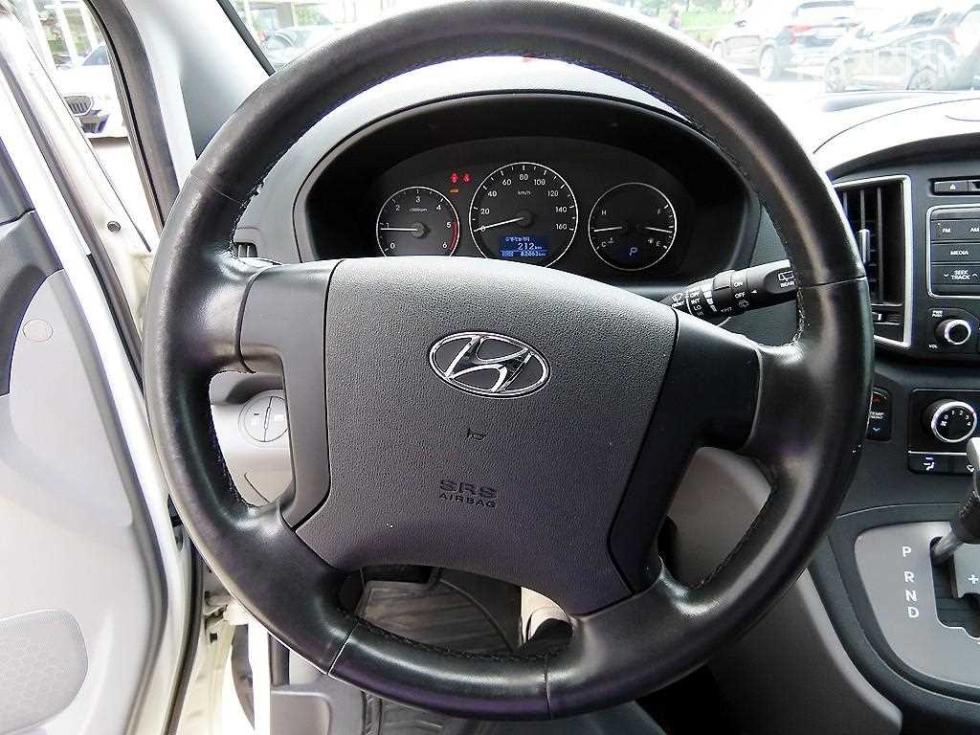 Hyundai Starex — miniaturë 9
