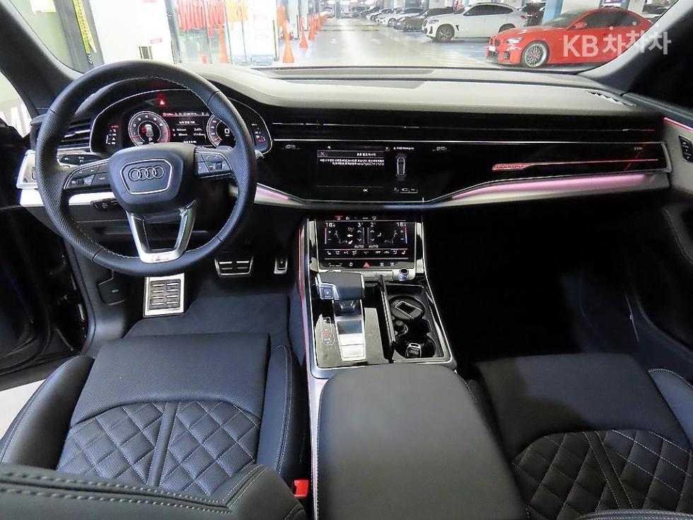 Audi Q8 — miniaturë 10