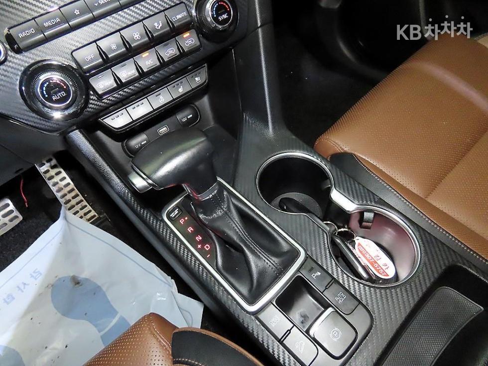 Kia Sportage — miniaturë 12