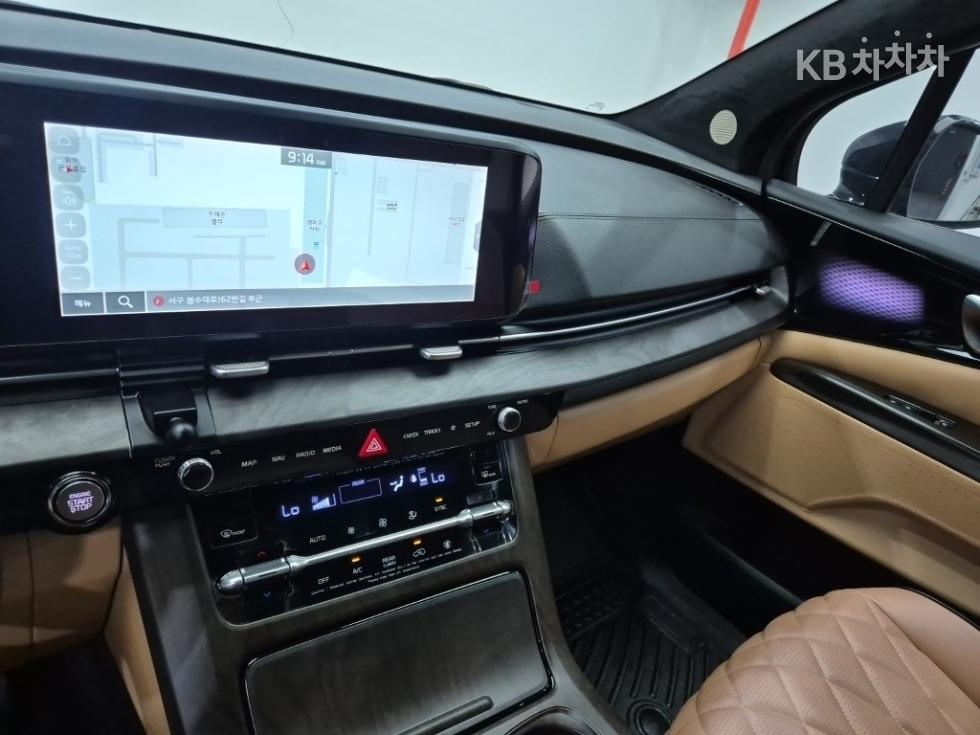 Kia Carnival — miniaturë 10