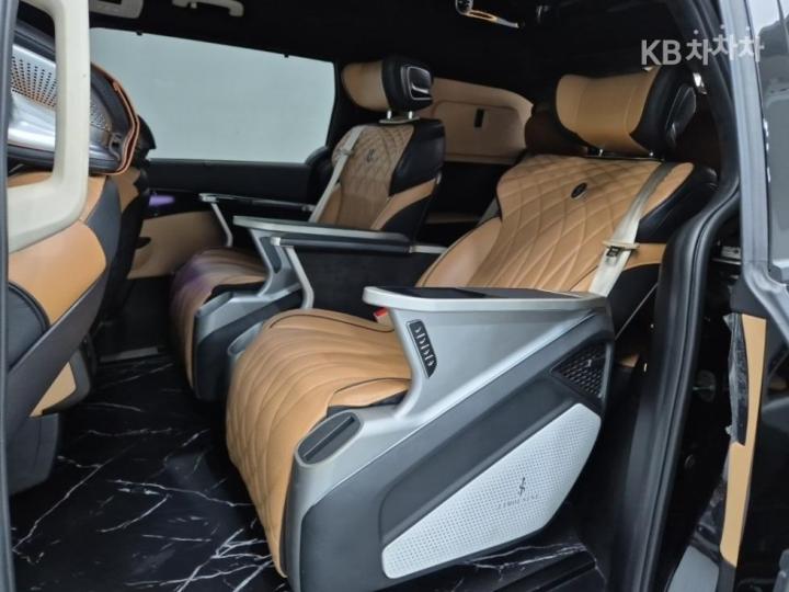 Kia Carnival Gasoline 9-seater Limousine(Special vehicle) — foto 1
