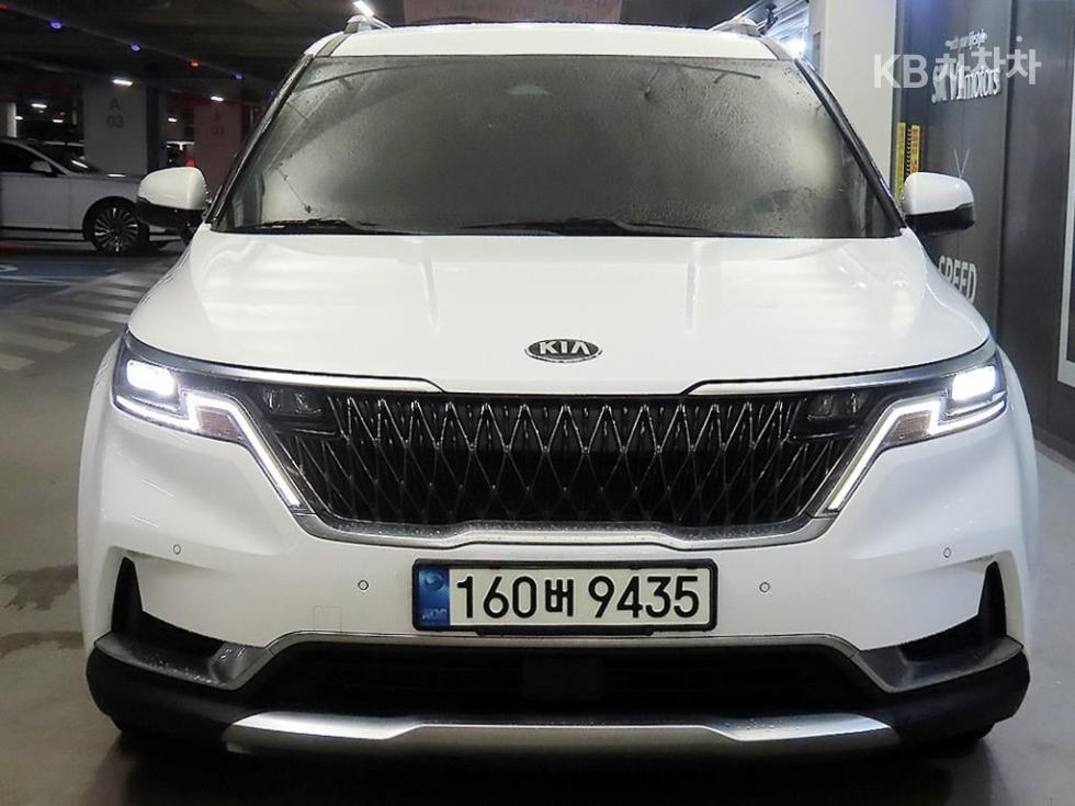 Kia Carnival — miniaturë 2