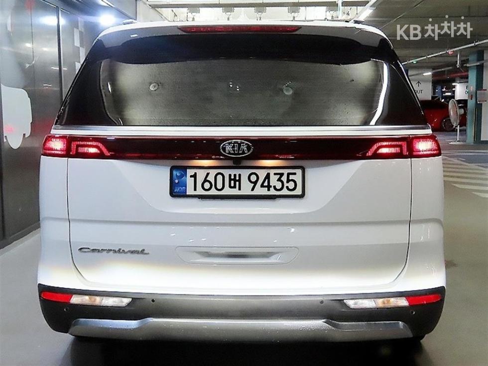 Kia Carnival — miniaturë 5