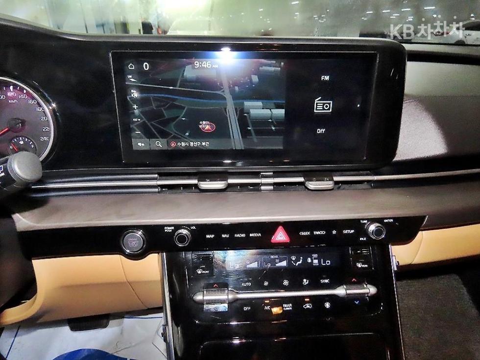 Kia Carnival — miniaturë 11