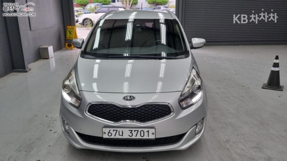 Kia Carens — miniaturë 3