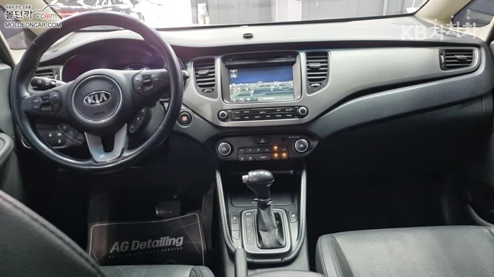 Kia Carens — miniaturë 7