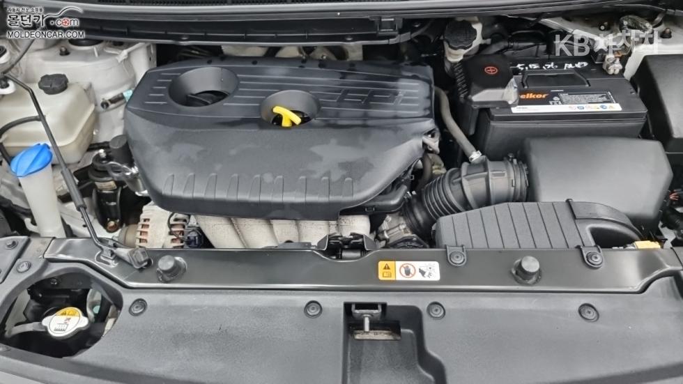 Kia Carens — miniaturë 8