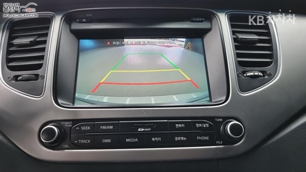 Kia Carens — miniaturë 13