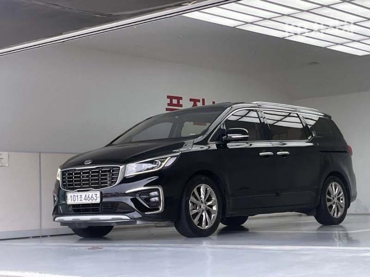 Kia Carnival 9인승 2.2 디젤 — foto 1