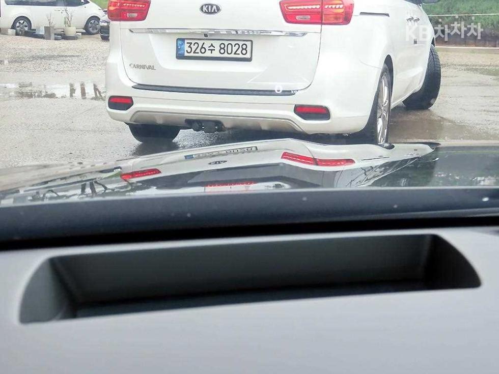 Kia K8 — miniaturë 10