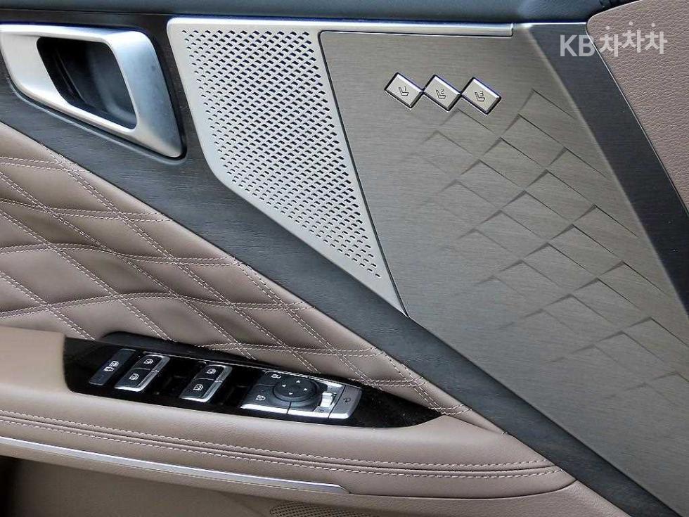 Kia K8 — miniaturë 12