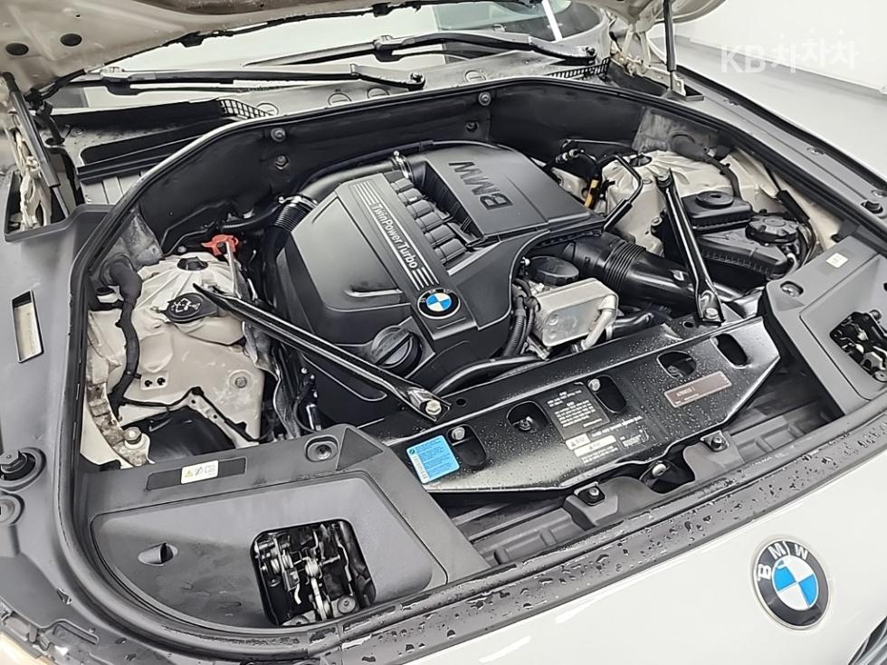 BMW Gran Turismo 2010 photo 5
