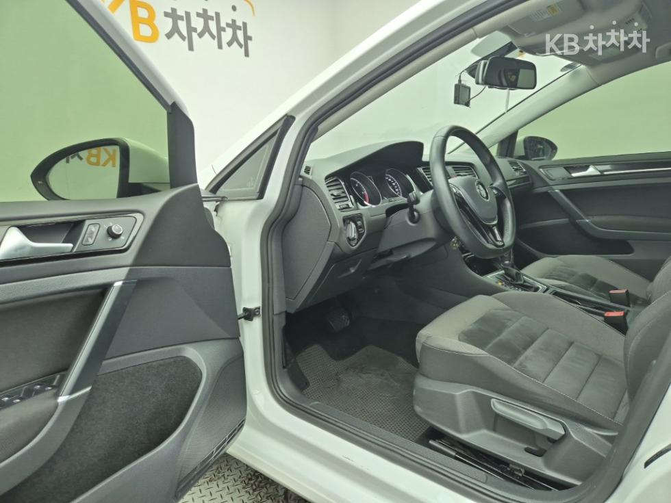 Volkswagen Golf — miniaturë 17