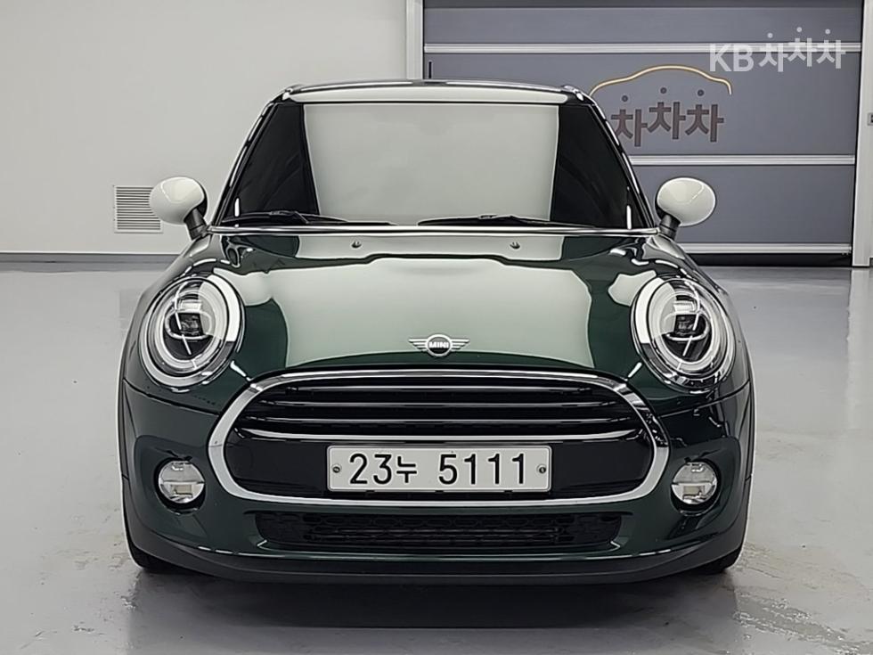 2018 MINI 5 photo