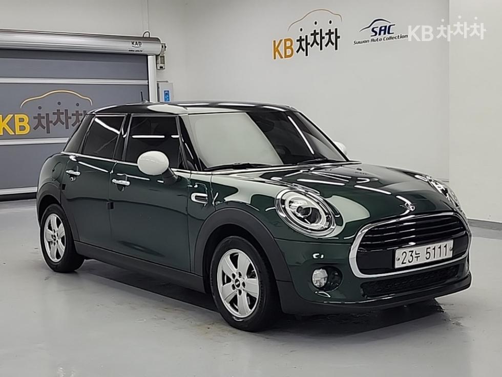 2018 MINI 5 photo