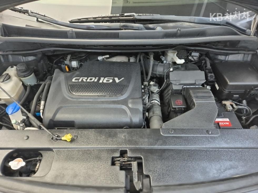 Kia Carnival — miniaturë 5