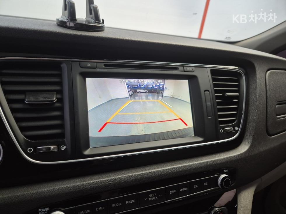 Kia Carnival — miniaturë 14