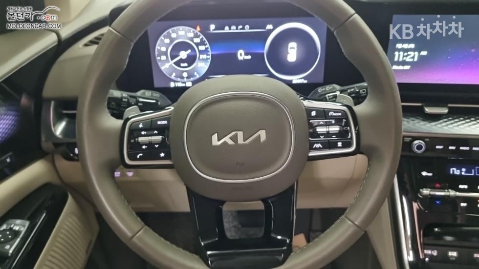 Kia Carnival — miniaturë 11