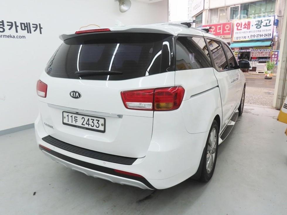 Kia Carnival — miniaturë 3
