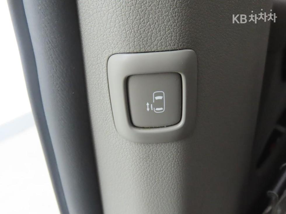 Kia Carnival — miniaturë 13