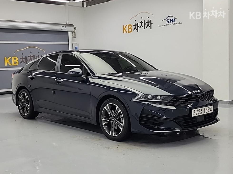 2021 Kia K5 3 photo