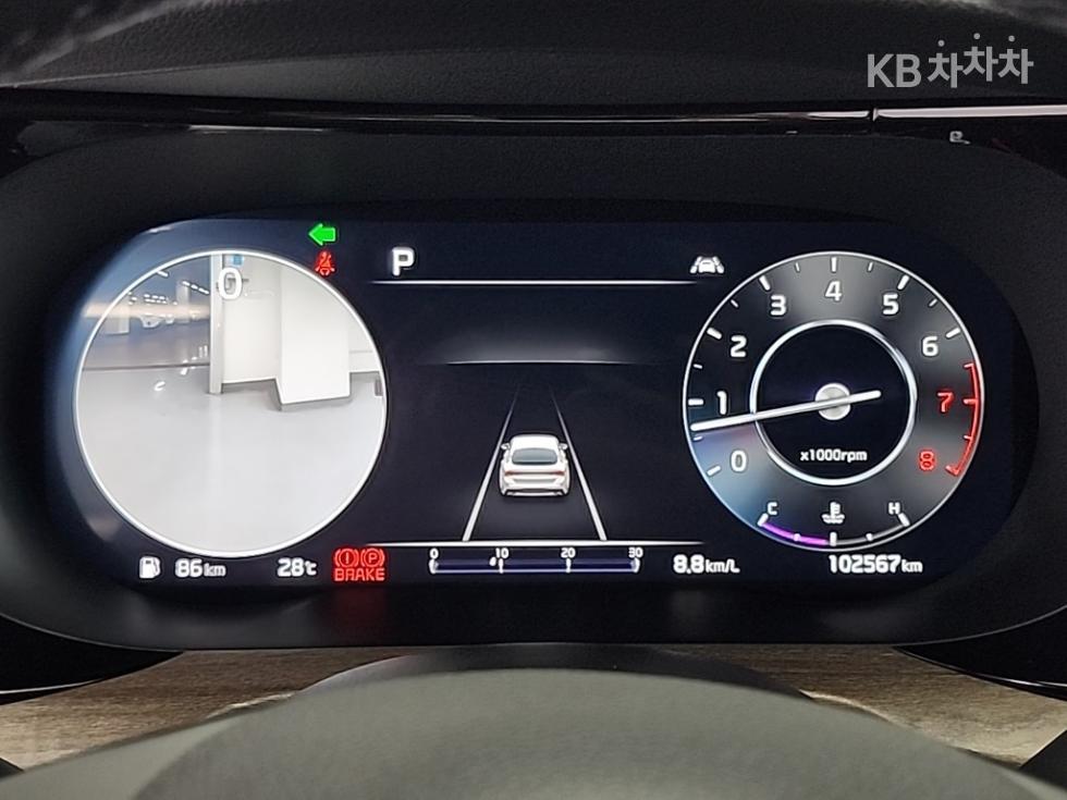 2021 Kia K5 3 photo