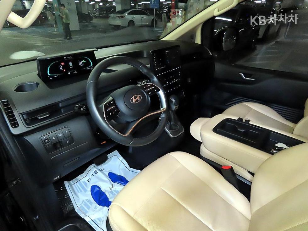 Hyundai Staria — miniaturë 9
