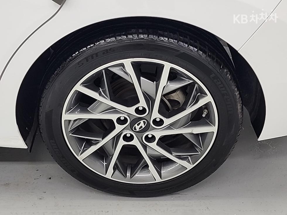 2018 Hyundai AD photo