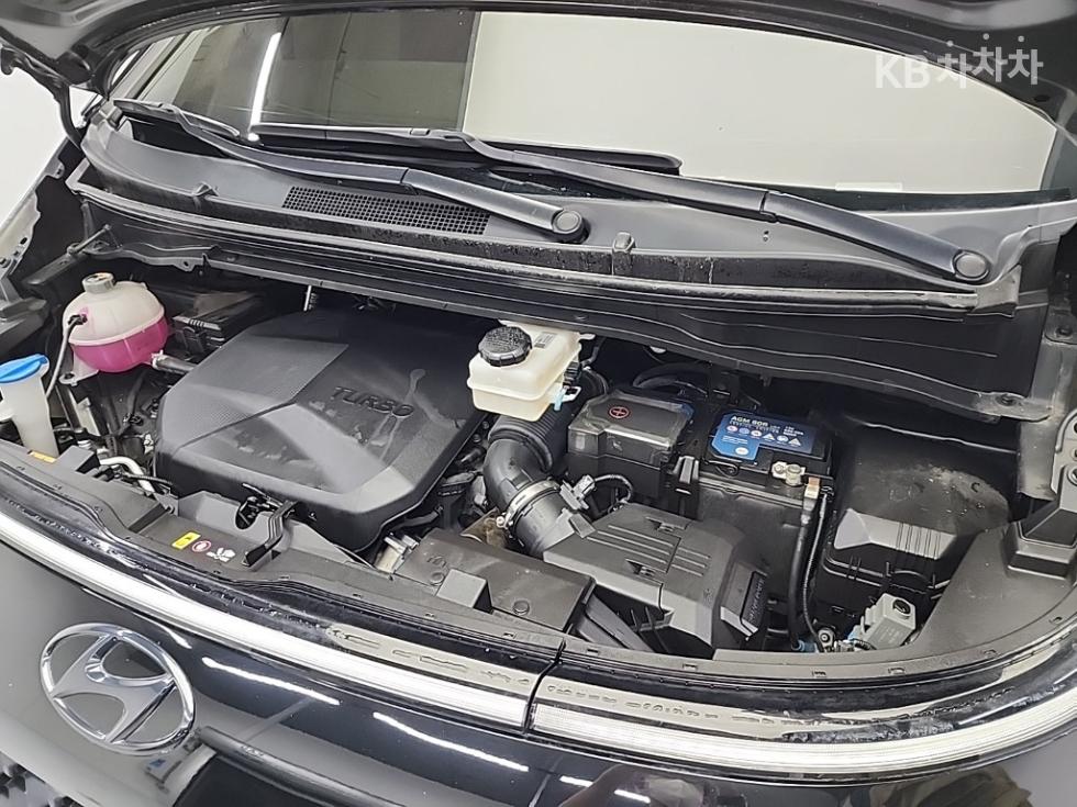 Hyundai Staria — miniaturë 5