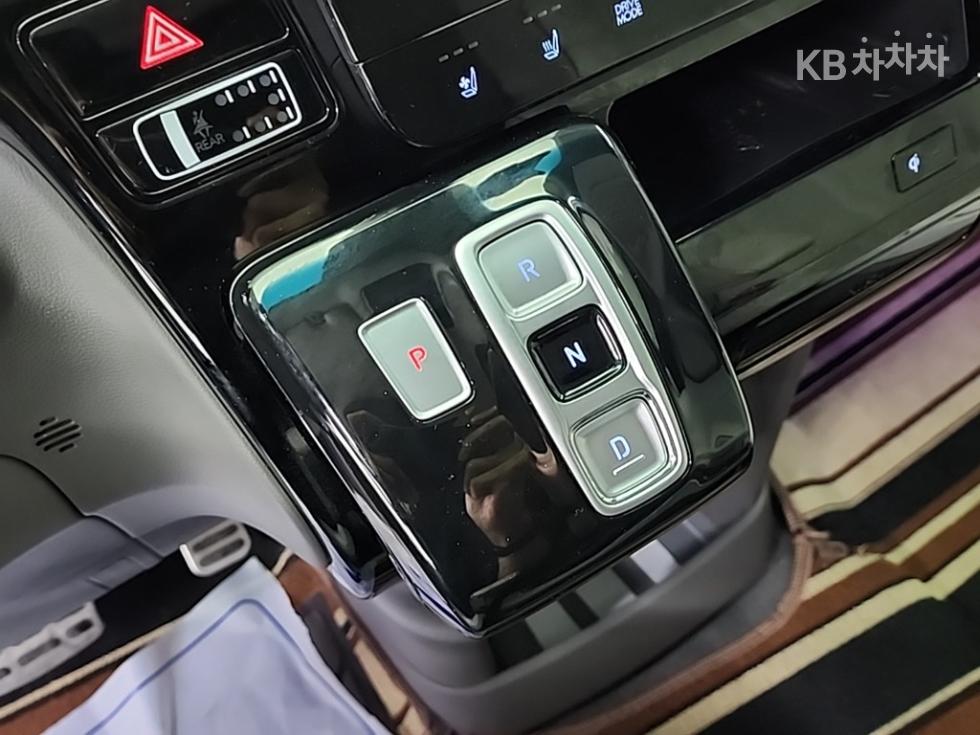 Hyundai Staria — miniaturë 8