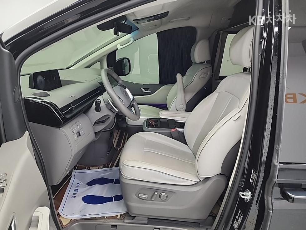 Hyundai Staria — miniaturë 11