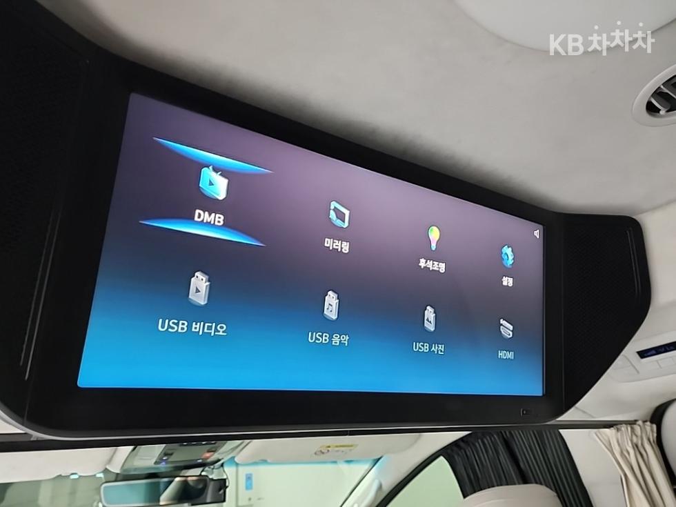 Hyundai Staria — miniaturë 14