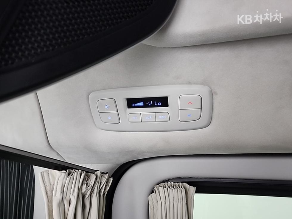 Hyundai Staria — miniaturë 15