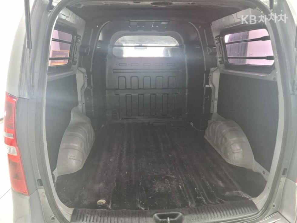 Hyundai Starex — miniaturë 5