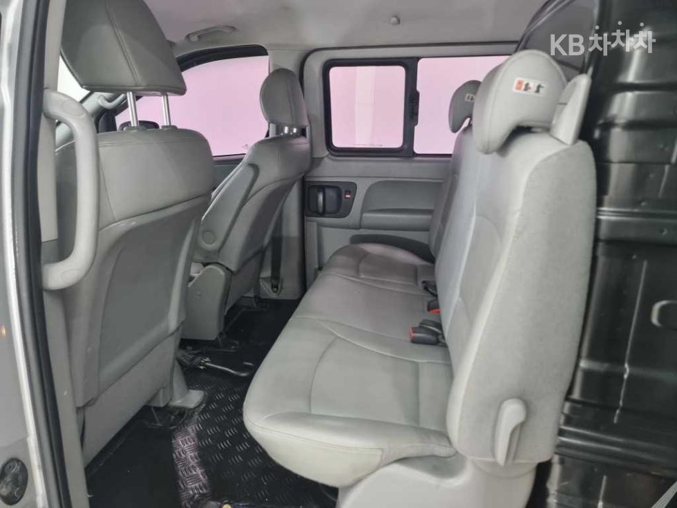 Hyundai Starex — miniaturë 7