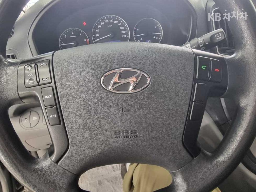 Hyundai Starex — miniaturë 13