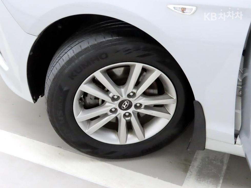 Hyundai Sonata — miniaturë 19