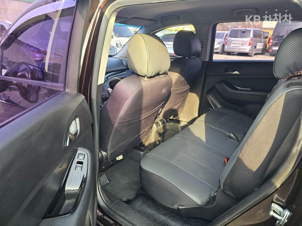 Chevrolet Orlando — miniaturë 9