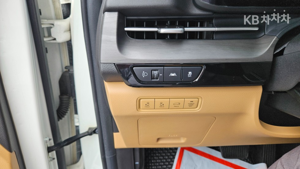Kia Carnival — miniaturë 12