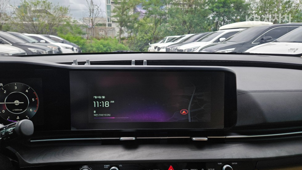 Kia Carnival — miniaturë 17