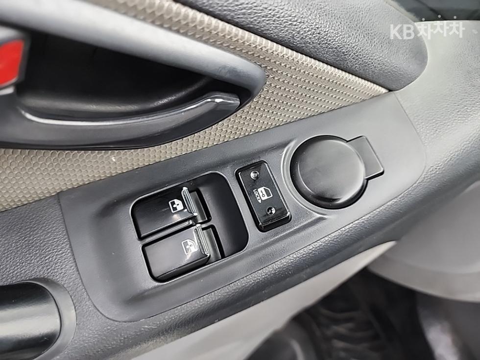 Hyundai Starex — miniaturë 14
