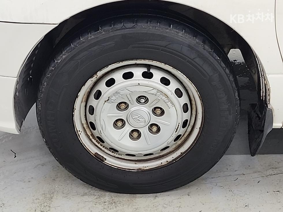 Hyundai Starex — miniaturë 16