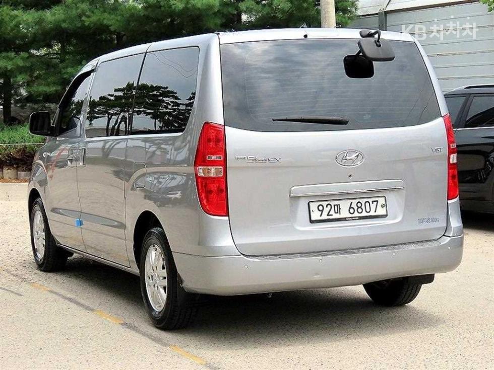 Hyundai Starex — miniaturë 3