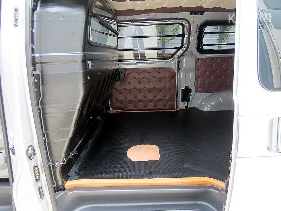Hyundai Starex — miniaturë 6