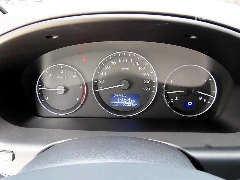 Hyundai Starex — miniaturë 9